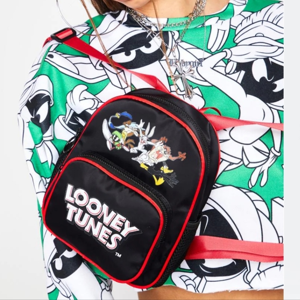 Looney tunes mini backpack 🎒